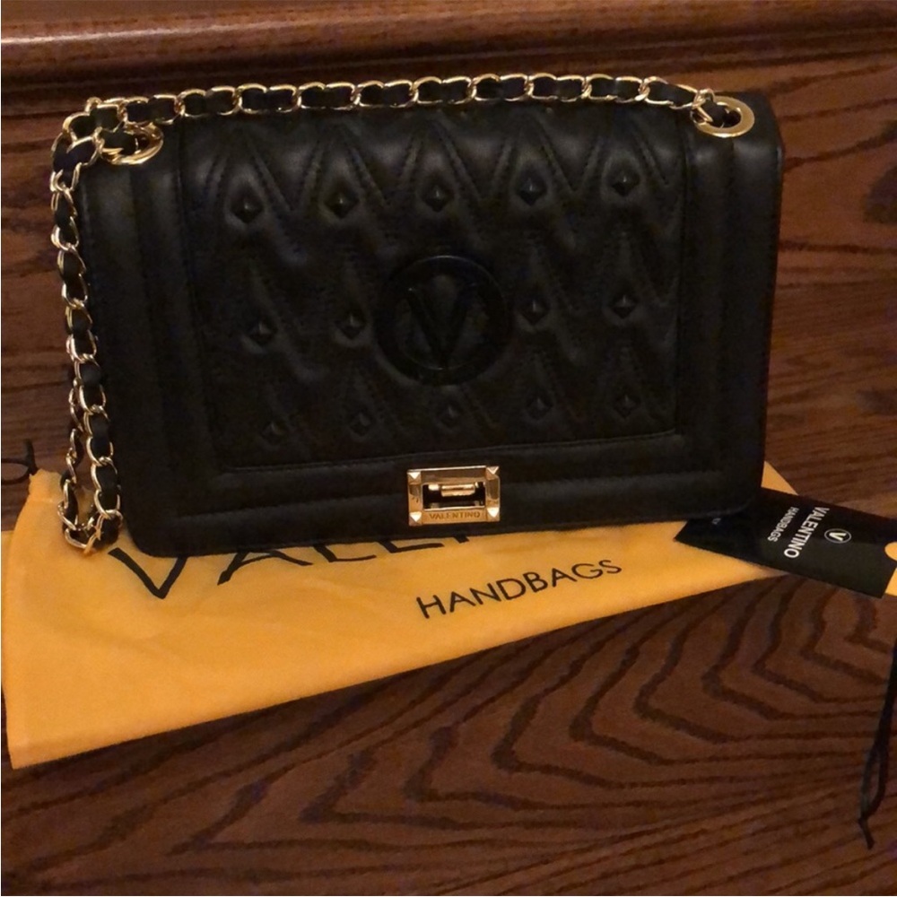 Valentino Elegant Black Quilted Shoulder Bag with Gold Chain